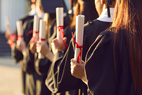 GRADUATIONS 3 red profile 1 15